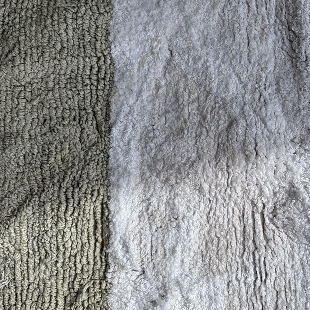 🌺Gray & White Bathroom Rug - Picture 4 of 6